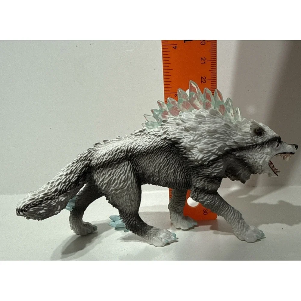 Schleich Eldrador Creatures ICE SNOW WOLF Toy Figure Mythical Fantasy D-73527